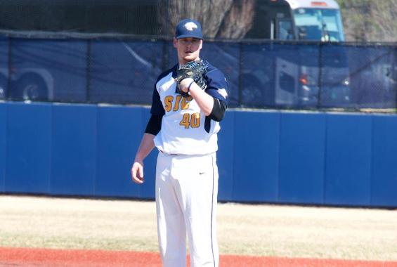 Baseball Outlasts William Paterson, 6-4
