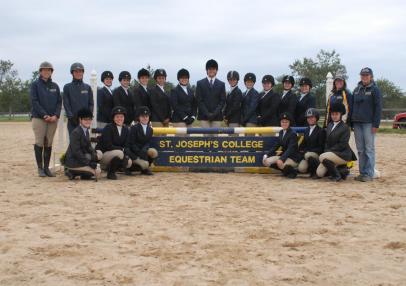 Equestrian Finishes Third at Colombia University