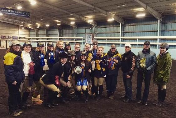 Equestrian Team Wins Region 4 Championship, Leaps Forward to Zones