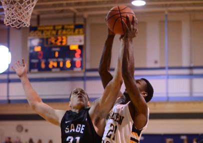 Men's Basketball Holds On to Lead to Sink Maritime on Road