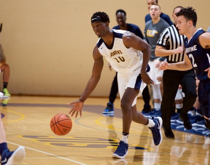 Late-Game Push Sees Men’s Basketball Past Maritime