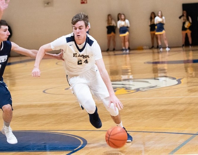 Men’s Basketball Downed by Old Westbury, 80-70