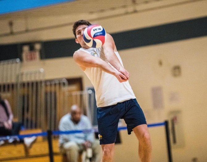 Men’s Volleyball Rolls Past Purchase