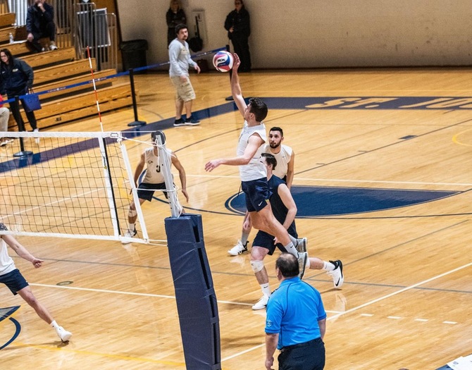 Men's Volleyball Earns Skyline Sweeps over Yeshiva and Purchase
