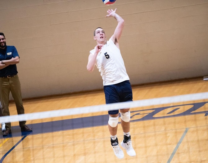 Men's Volleyball Picks up a Pair of Wins over CMSV