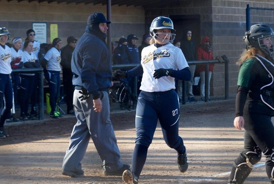 Softball Sweeps Farmingdale, Remains Unbeaten in Conference Play