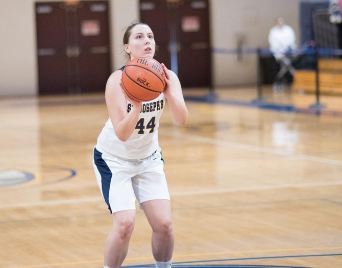 Women's Basketball Downed by College of Mt. St. Vincent
