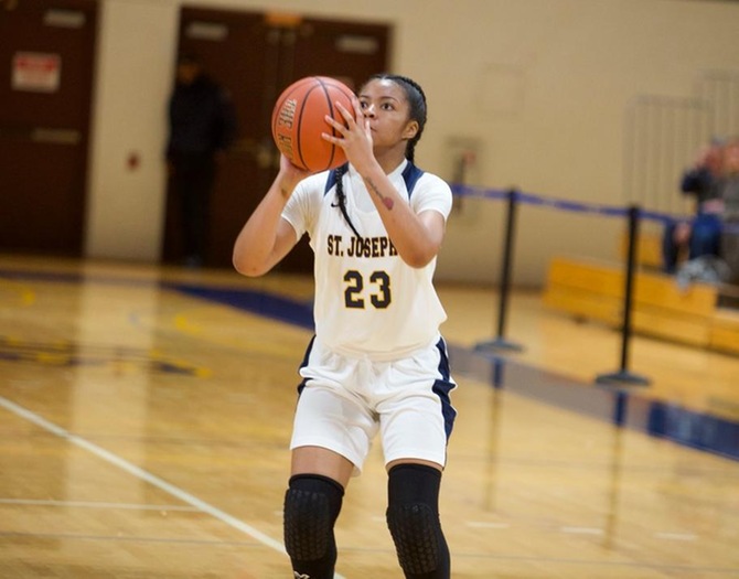 Women’s Basketball Outpaced by Manhattanville