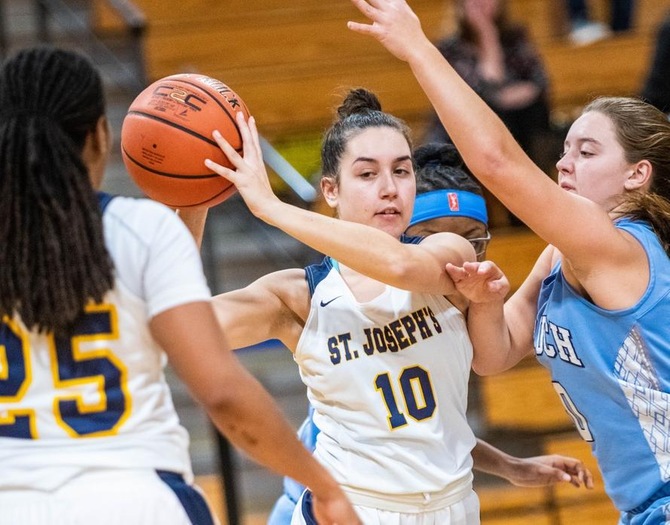 Women’s Basketball Drops Skyline Contest at Mt. St. Mary