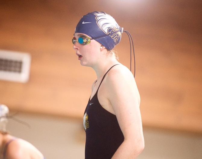 Women’s Swimming Finishes Sixth at Skyline Championships