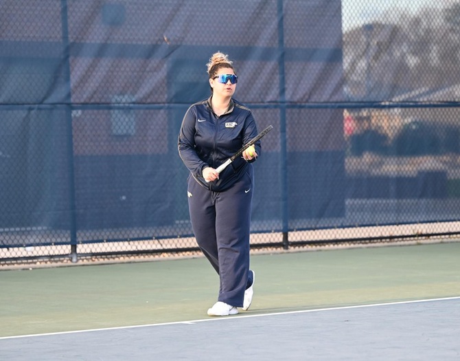 Women's Tennis Moves to 5-0 with Win over Yeshiva