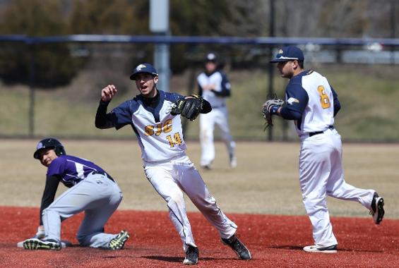 Baseball Claws Old Westbury Panthers to Remain Perfect in Skyline