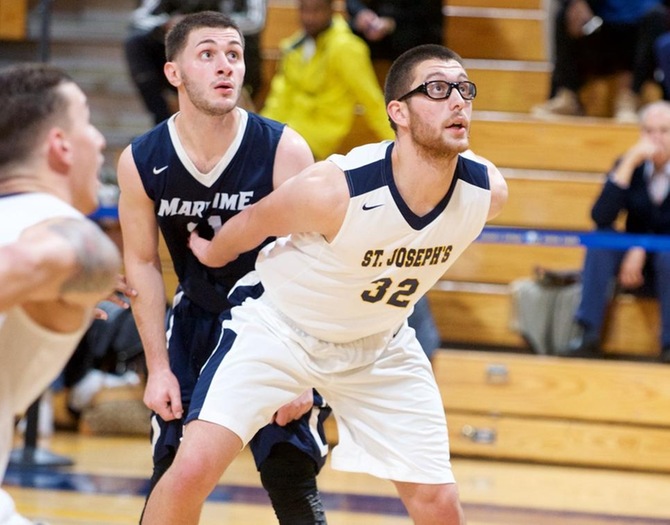 Old Westbury Holds Off Men’s Basketball on Saturday