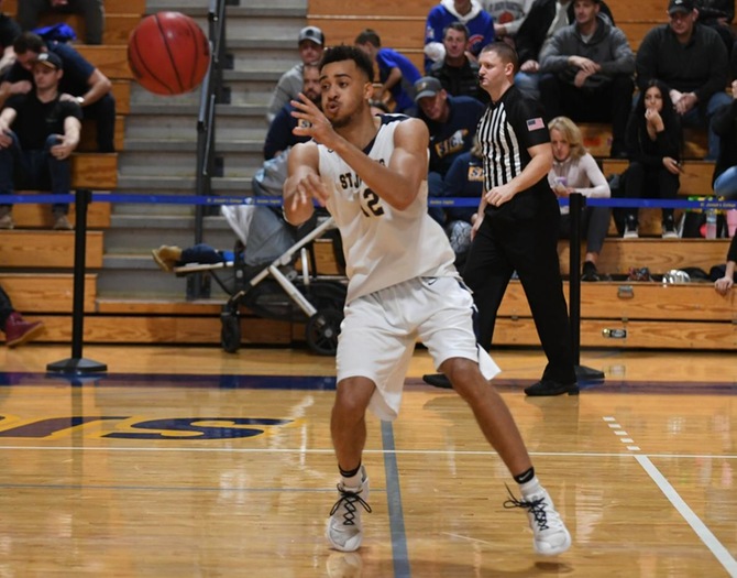 Caldwell Scores 29 in Men's Basketball's 2019-20 Finale