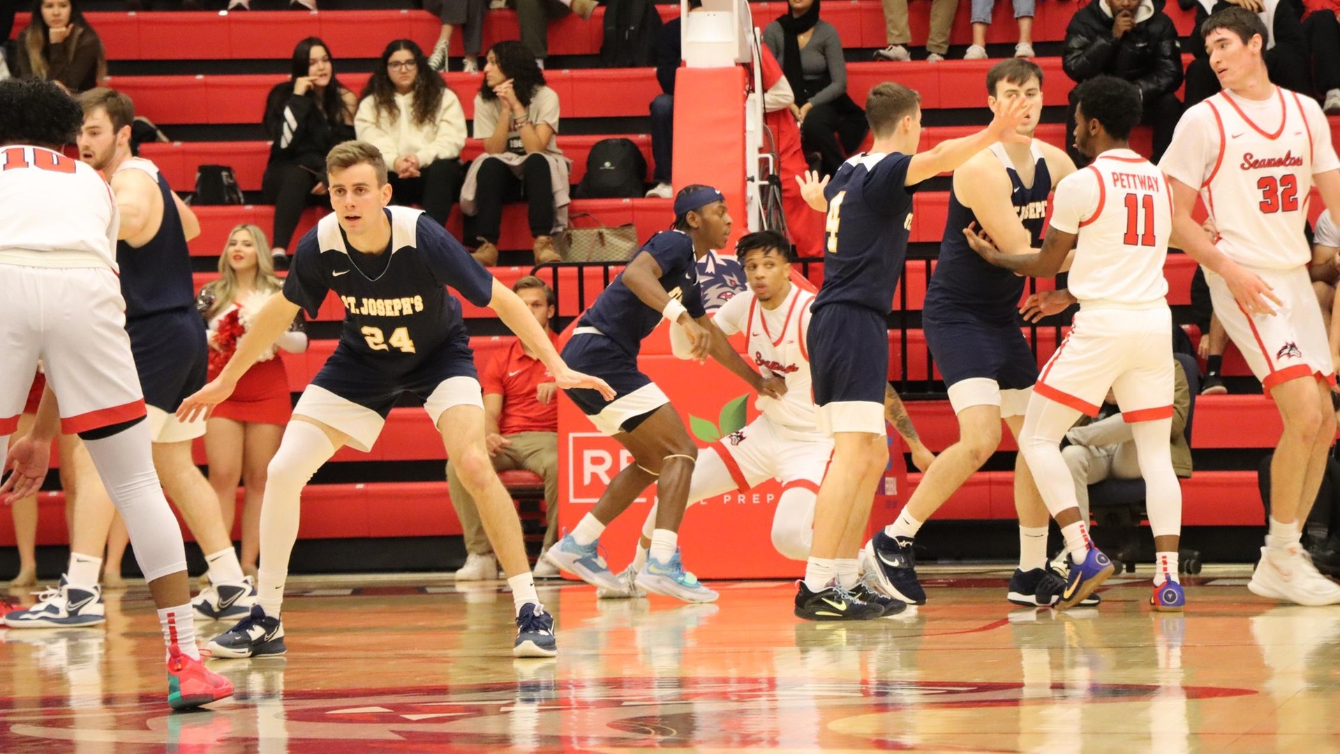 Men's Basketball Competes in Exhibition with Stony Brook