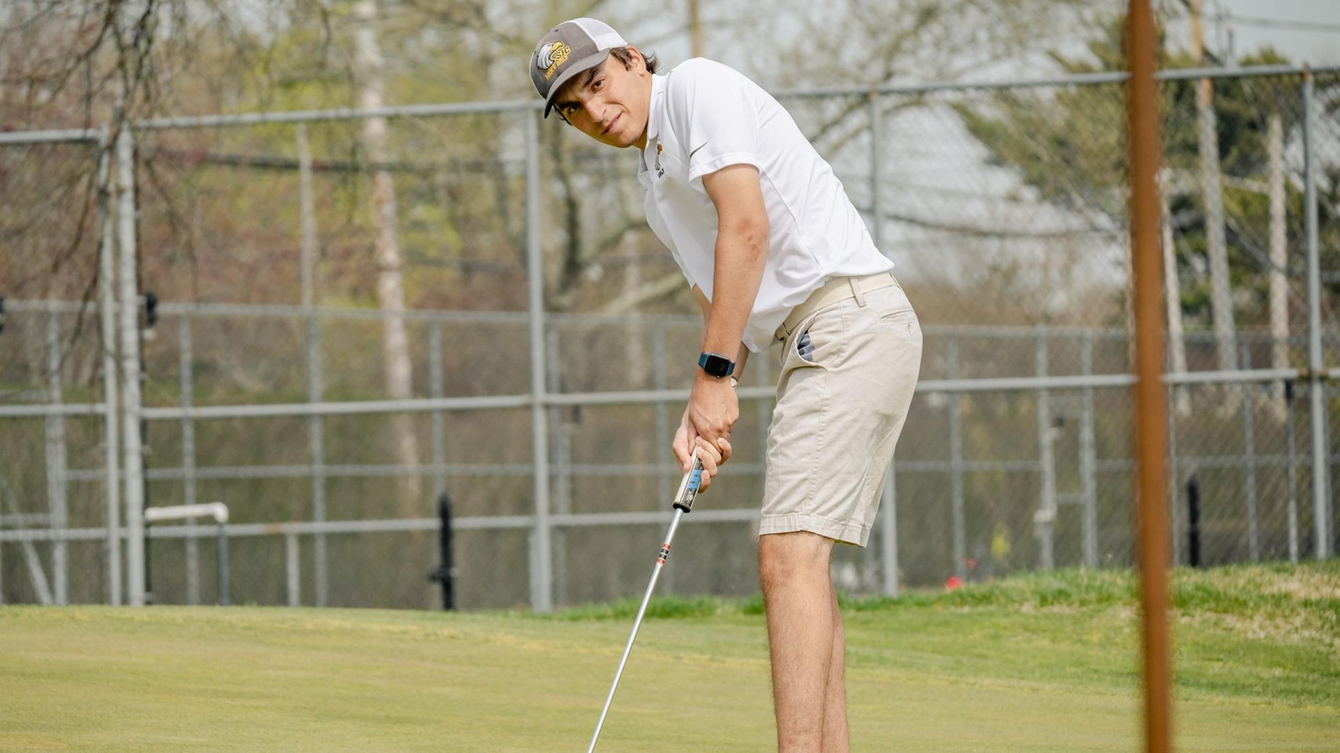 Melandro Leads Golf in Long Island Championship