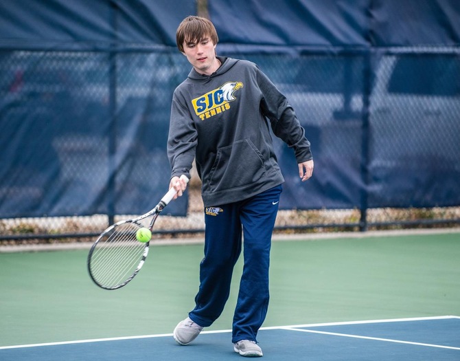 Men’s Tennis Topped by Mount St. Mary