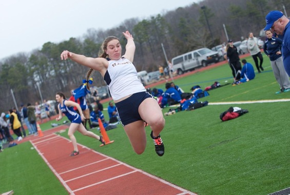 Track and Field Competes at Osprey Open Over the Weekend