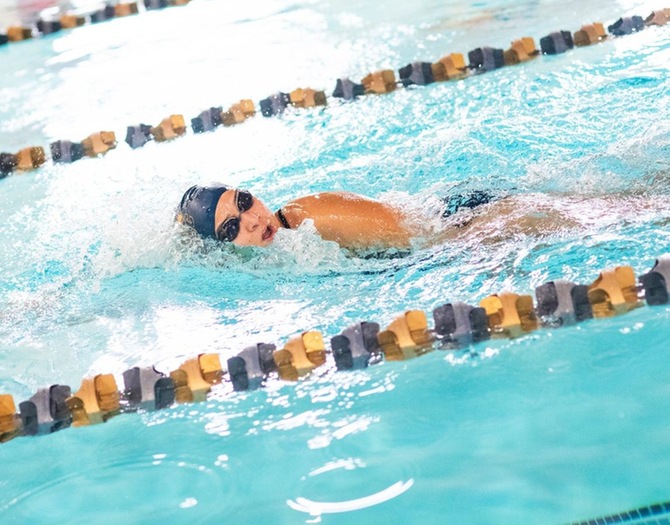 Women’s Swimming Competes at Skyline Meet on Saturday