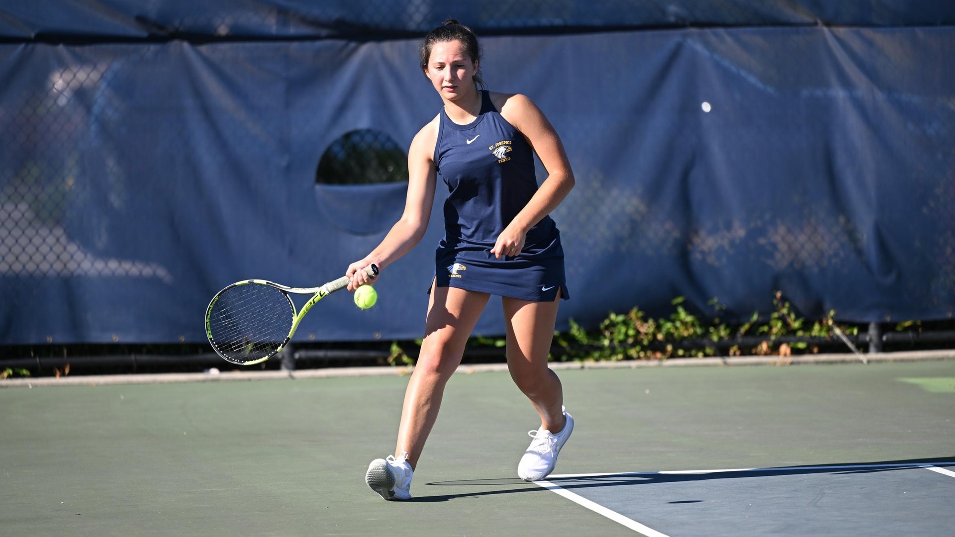 Women's Tennis Surges to 9-0 Win on Friday
