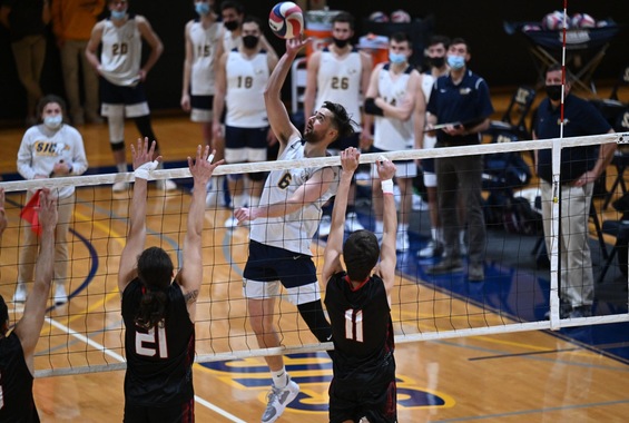 Men's Volleyball Extends Win Streak to Eight with Wins Over Ramapo and SLC