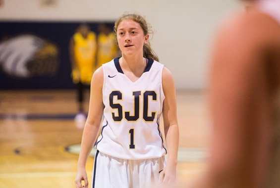 Women's Basketball Outlasts USMMA 56-55 in Tuesday Night Thriller