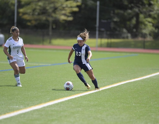 McMaster's Hat Trick Lifts Women's Soccer to Win over Purchase
