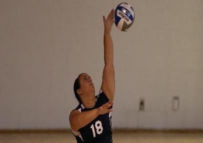 W.Volleyball Drops to 13-9 After Loss to Merchant Marine