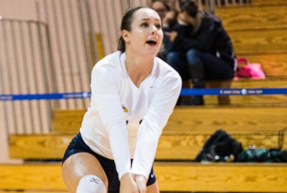 Women’s Volleyball Splits on Second Day of SJC Tournament