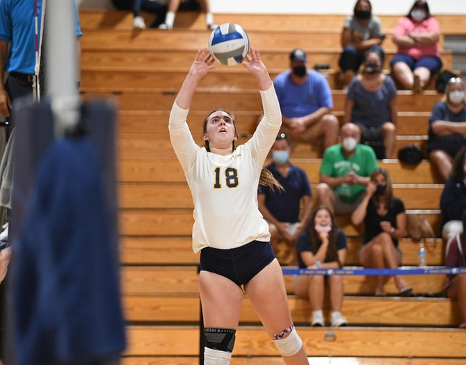 Women's Volleyball Falters Twice on Saturday