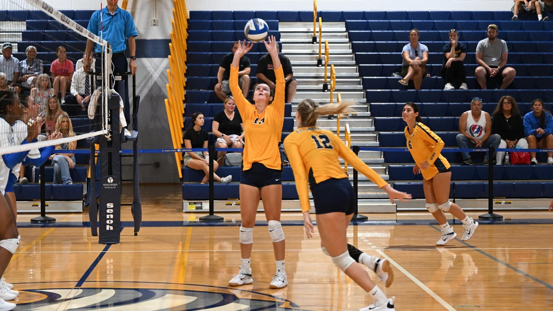 Women's Volleyball Suffers Non-Conference Loss to Hunter, 3-1